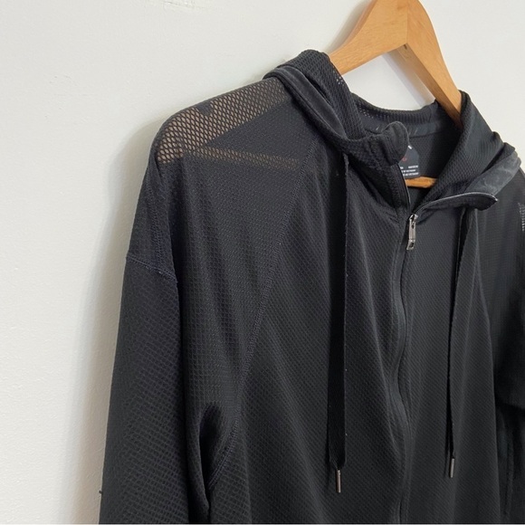 OAKLEY black hoodie zip up athletics shirt in small mesh net material sports - Picture 2 of 14